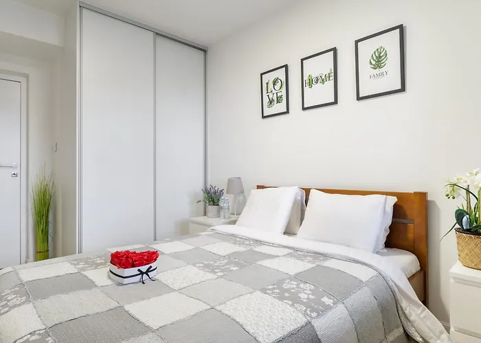 Lumina 3 Bedroom Park Szczęśliwicki Apartament