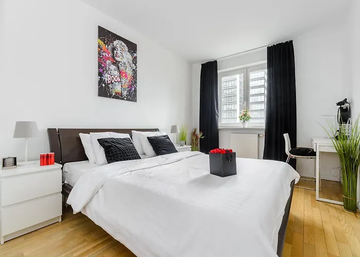 Lumina 3 Bedroom Park Szczęśliwicki Apartament