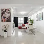 דירה Lumina 3 Bedrooms Near The Zahodnia